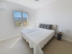 Room - Vrbo Property (Pégomas)