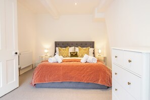 Iron/ironing board, free WiFi, bed sheets - Marina Lookout | Top Floor | St Leonards-on-Sea - Pass the Keys (St Leonards-on-Sea)