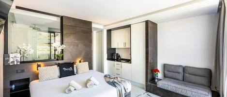 In-room safe, iron/ironing board, free WiFi, bed sheets