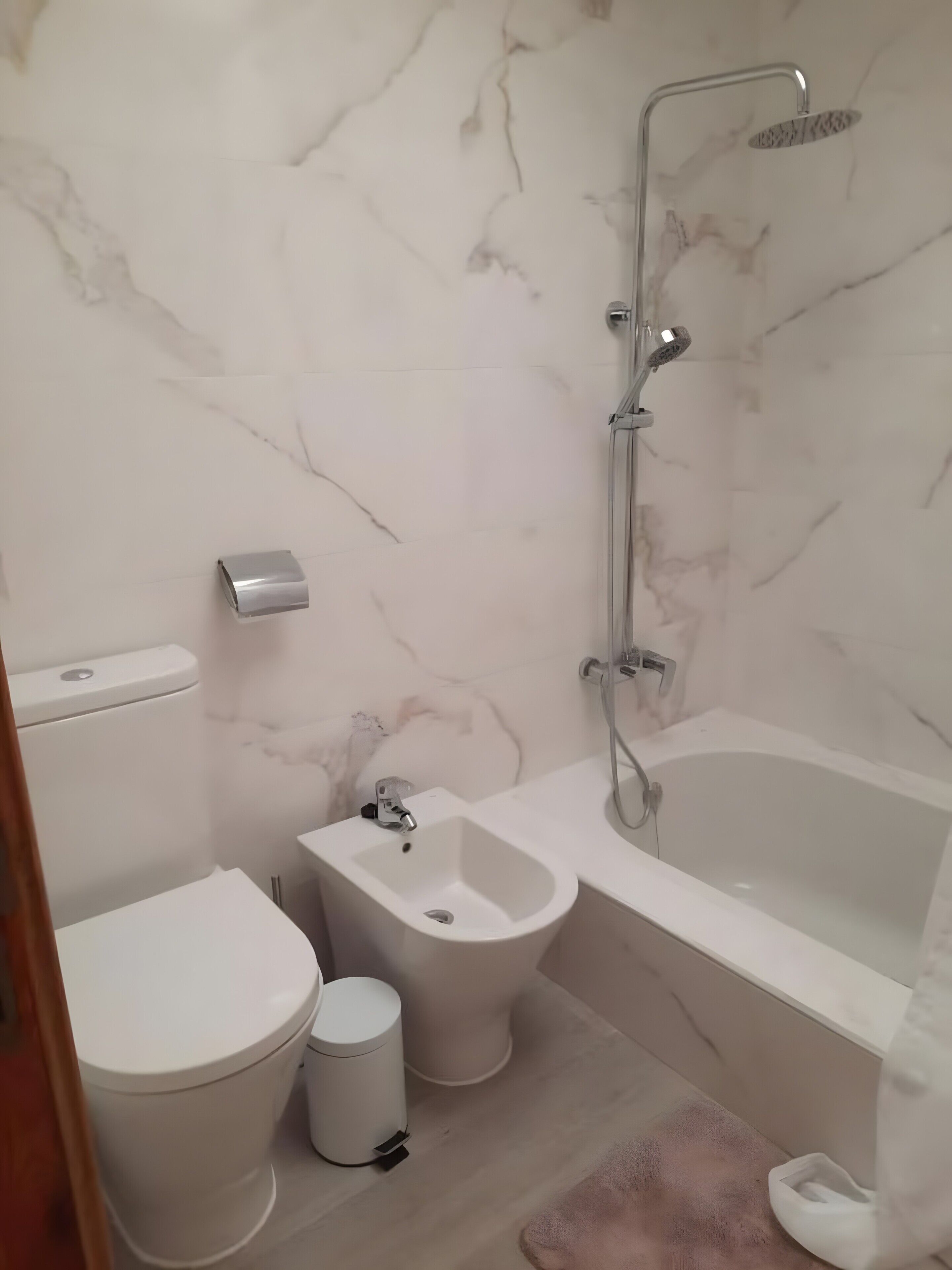 Douche, serviettes fournies