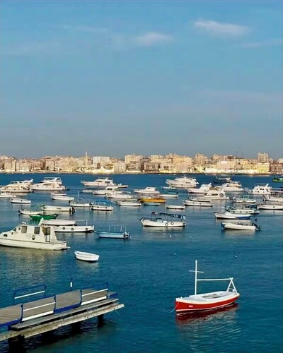 Spacious 3-bedroom waterfront apartment in  Alexandria Governorate with AC