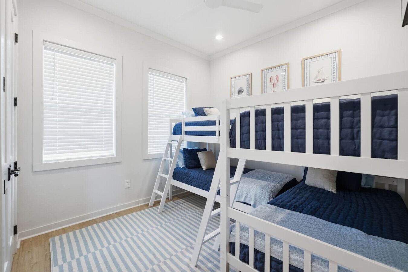 3 bedrooms, desk, travel crib, free WiFi