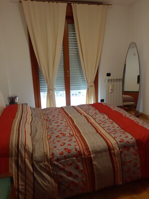 Room - Vrbo Property (Roma)