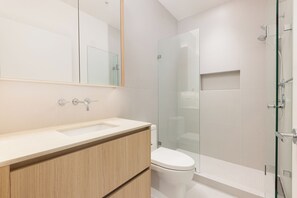 Bathroom - 2 Bed 2 Bath Brand Immaculate Condo by Transit and Trout Lake (Vancouver)
