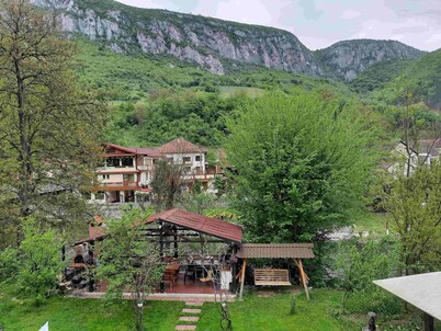 3-bedroom villa in superb place at Băile Herculane, self checkin Anastasiahouse