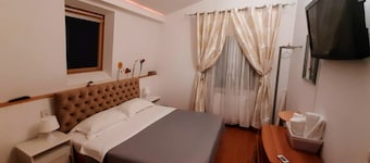 3-bedroom villa in superb place at BÄile Herculane, self checkin Anastasiahouse