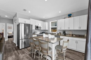 Fridge, microwave, oven, stovetop - Gulf Views • Ground Floor • Walk to Beach (Mexico Beach)