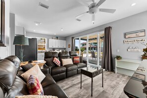 Smart TV - Gulf Views • Ground Floor • Walk to Beach (Mexico Beach)