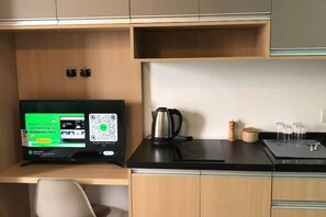 Private kitchen - Cozy 1-bedroom apartment in superb São Paulo with fitness room (São Paulo)