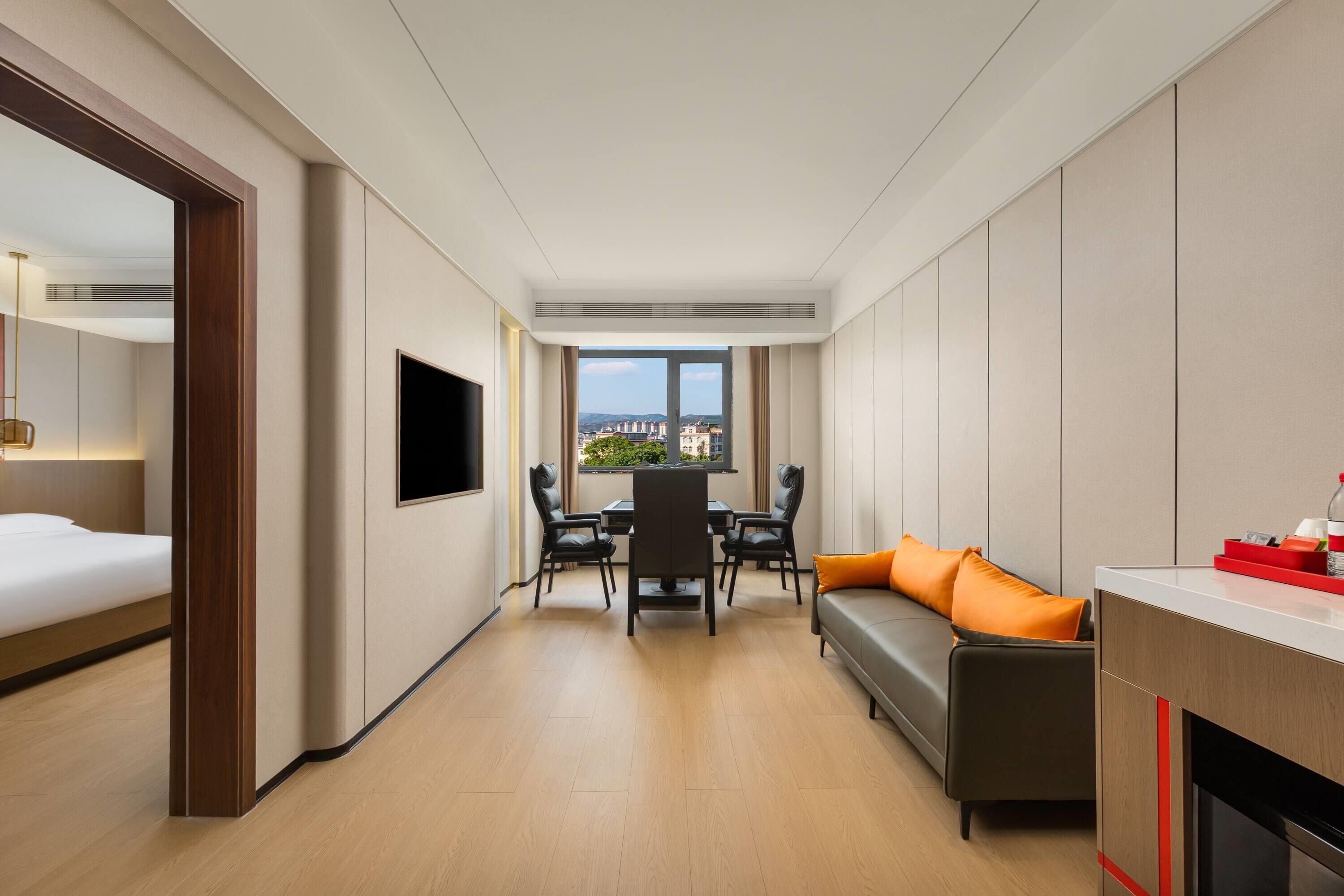 Executive Suite, 1 King Bed, Smoking