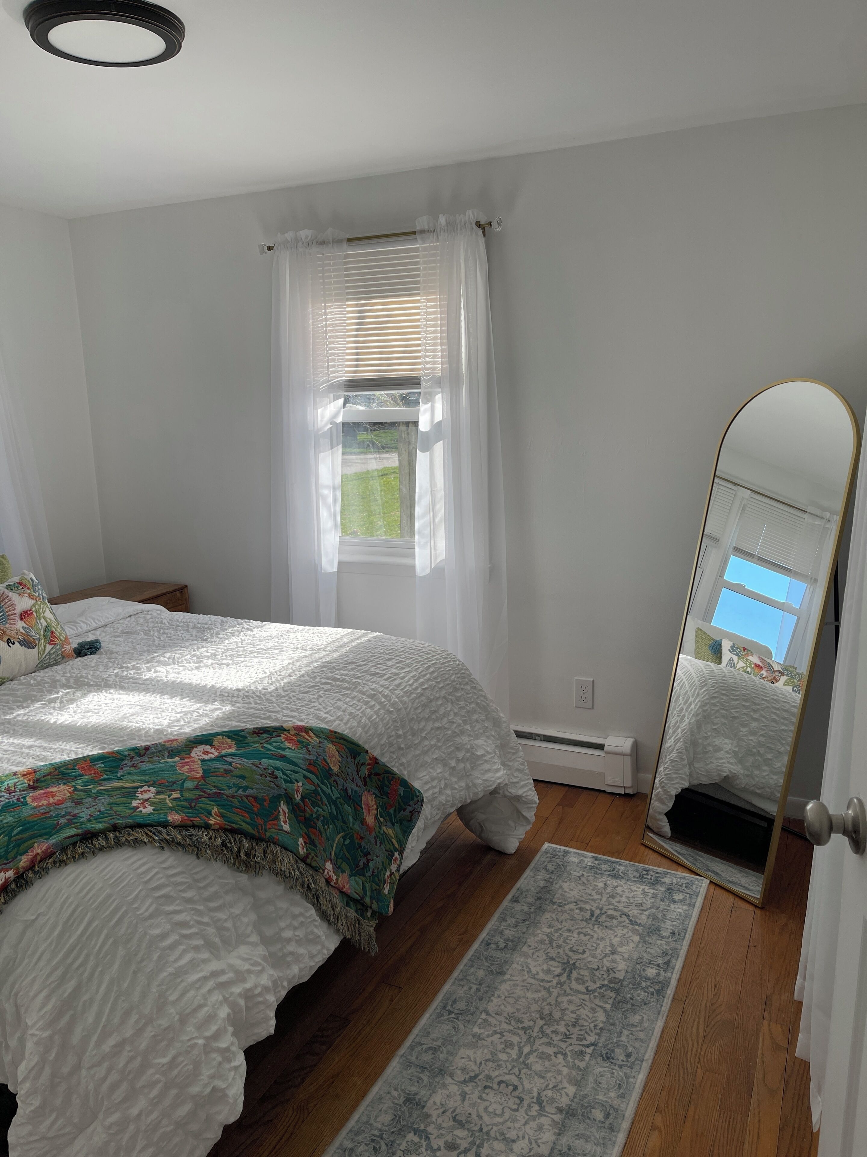 4 bedrooms, WiFi, bed sheets