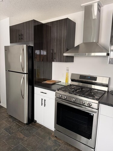 Convenient Location Near Large Shopping Mall and Train Station.