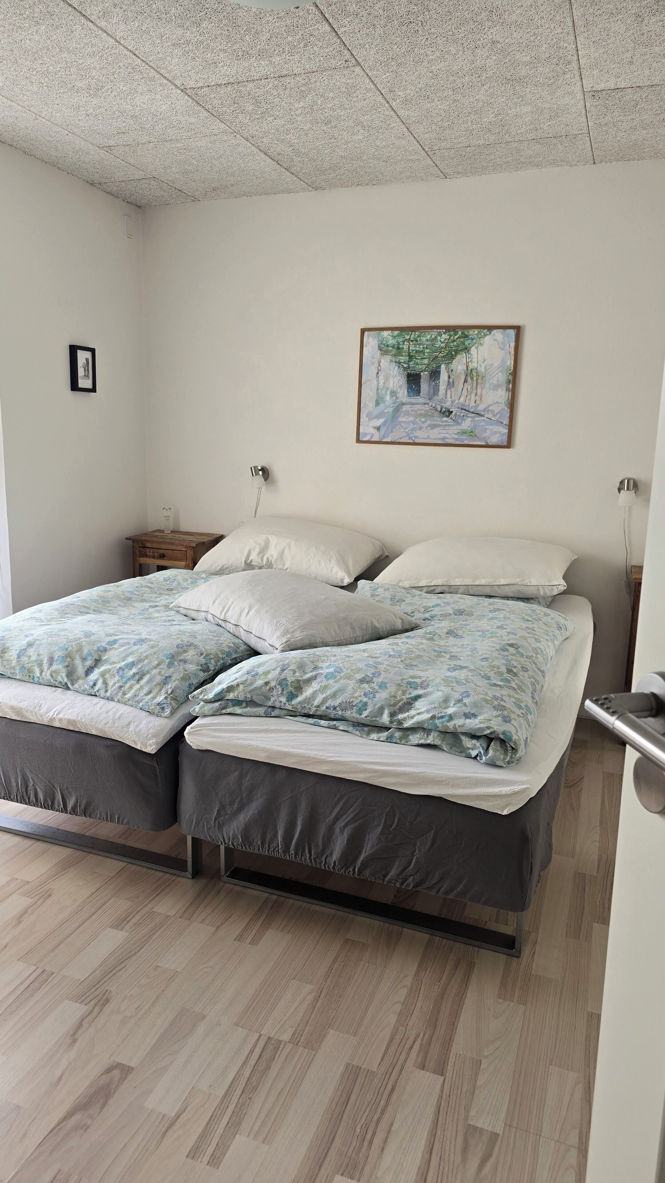 Twin kamer, uitzicht op tuin | Een bureau, gratis wifi, beddengoed
