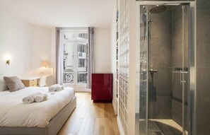 Room - THE ESSENCE OF PARISIAN LUXURY BATHED IN NATURAL LIGHT - 200 SQM – SAINT GERMAIN (Paris)
