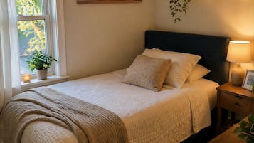 3 chambres, fer et planche à repasser, Wi-Fi, draps fournis