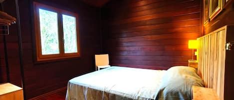 3 Schlafzimmer, BĂŒgeleisen/BĂŒgelbrett, WLAN, BettwĂ€sche
