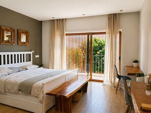 Room - Vrbo Property (Aldeia de Juso)