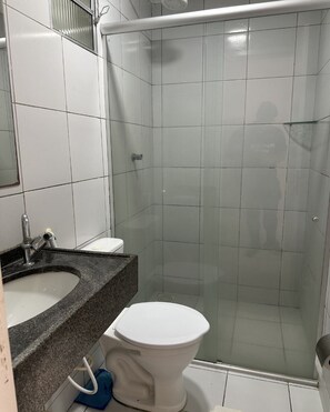 Comfort Double Room, Non Smoking, Refrigerator | Bathroom - Hotel Itajuba (Quixadá)