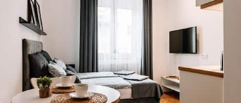 Classic Studio Suite, Courtyard View