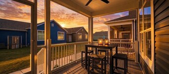 Lake Escape Ultimate Getaway Clubhouse Sauna Pool