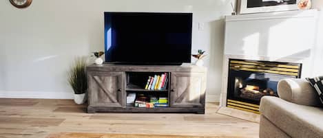 Smart TV, books