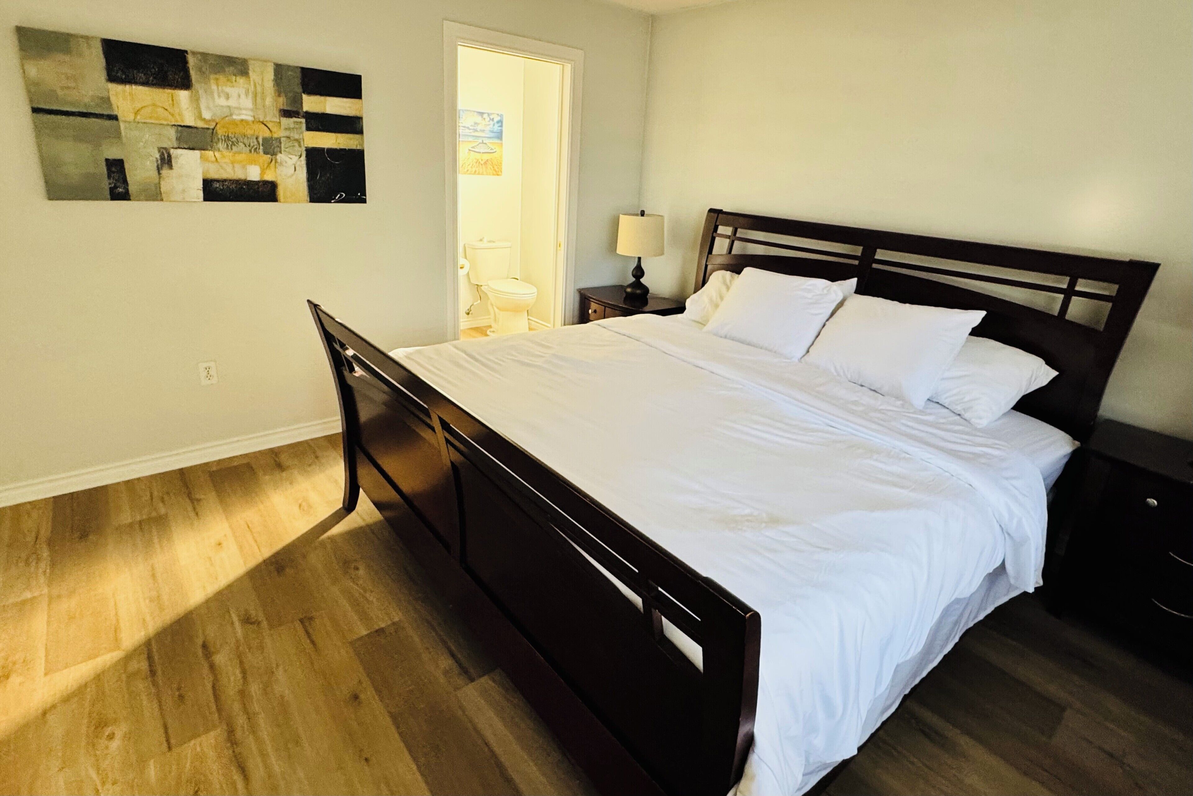 Iron/ironing board, free WiFi, bed sheets