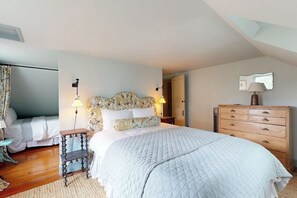 4 Schlafzimmer, Bügeleisen/Bügelbrett, kostenloses WLAN, Bettwäsche