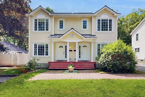 Perfect Cottage Near Downtown & Glen Mary Park w/ Full Kitchen, Free WiFi, More