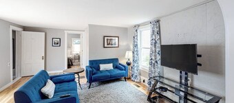 Downtown Getaway w/ Full Kitchen & Furnished Porch - Walk to the Beach/Harbor