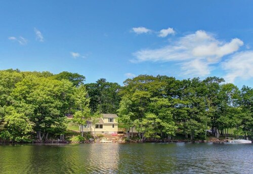 Newly Restored Waterfront Cottage with Private Dock, Fireplace, & Farm - Dogs OK