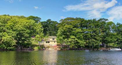 Newly Restored Waterfront Cottage with Private Dock, Fireplace, & Farm - Dogs OK