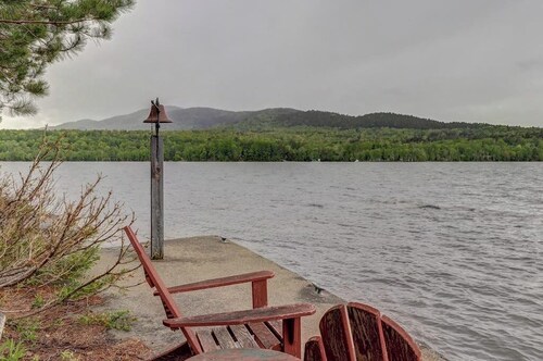 Lakefront Home with Private Dock, Pebble Beach & Enclosed Porch - Dogs Welcome