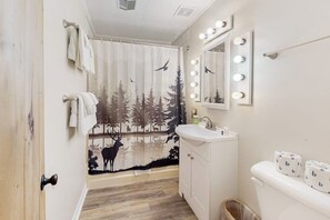 Shower, towels