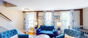 Comfy Downtown Getaway w/ Full Kitchen - Close to the Beach
