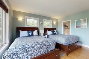 4 Schlafzimmer, Bügeleisen/Bügelbrett, kostenloses WLAN, Bettwäsche