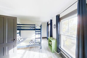 5 Schlafzimmer, Bügeleisen/Bügelbrett, kostenloses WLAN, Bettwäsche