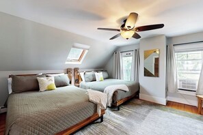 4 Schlafzimmer, Bügeleisen/Bügelbrett, kostenloses WLAN, Bettwäsche