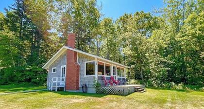 Classic home overlooking the St. George River with deck & great views