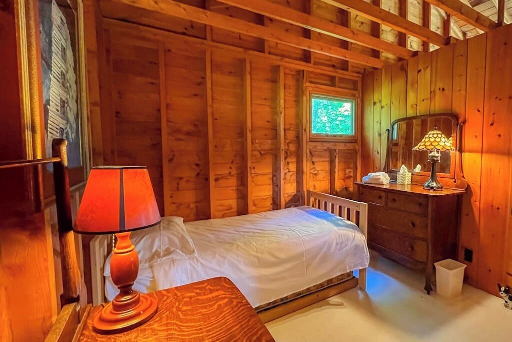 2 chambres, accès au Wi-Fi (inclus), literie fournie