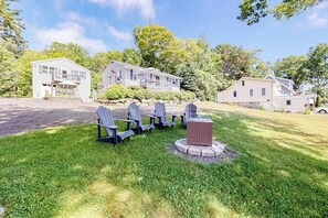 Property grounds - Oceanfront escape with deck, views of Lobster Cove & firepit - walk to town (Boothbay Harbor)