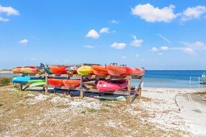 Beach nearby, white sand - Beach House - Mutual Fun (Port St. Joe)