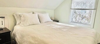 Two-Level Unit w/ Patio, Deck, Firepit, Private Washer/ Dryer, and Free WiFi