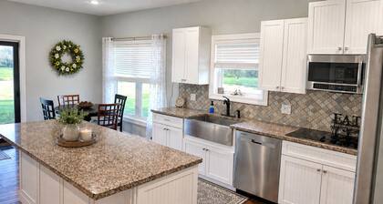 Spacious 5-bed 3 bath house in beautiful Nauvoo with 1 acre fully stocked pond