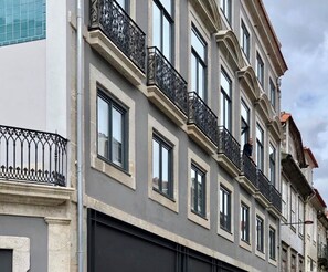 Exterior detail - Palace Penthouse: Timeless 18th Century Elegance with Epic Porto Views 3I (Porto)