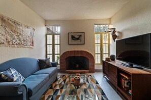 Deluxe House, Patio, City View | Living area - Quiet and Cozy Home with Great Location (Queretaro)