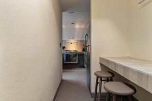 Fridge, microwave, stovetop, cookware/dishes/utensils - Quiet and Cozy Home with Great Location (Queretaro)