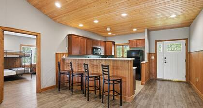 Serenity Ridge Unit 722 - Family/Pool Access/WiFi