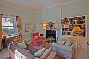 Fireplace - 4 Bed in Renvyle (oc-i258) (Illaunroe)