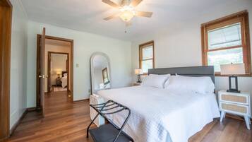 4 bedrooms, free WiFi, bed sheets