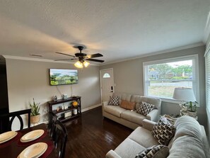Living area - 3-bedroom house in fantastic Augusta (Augusta)